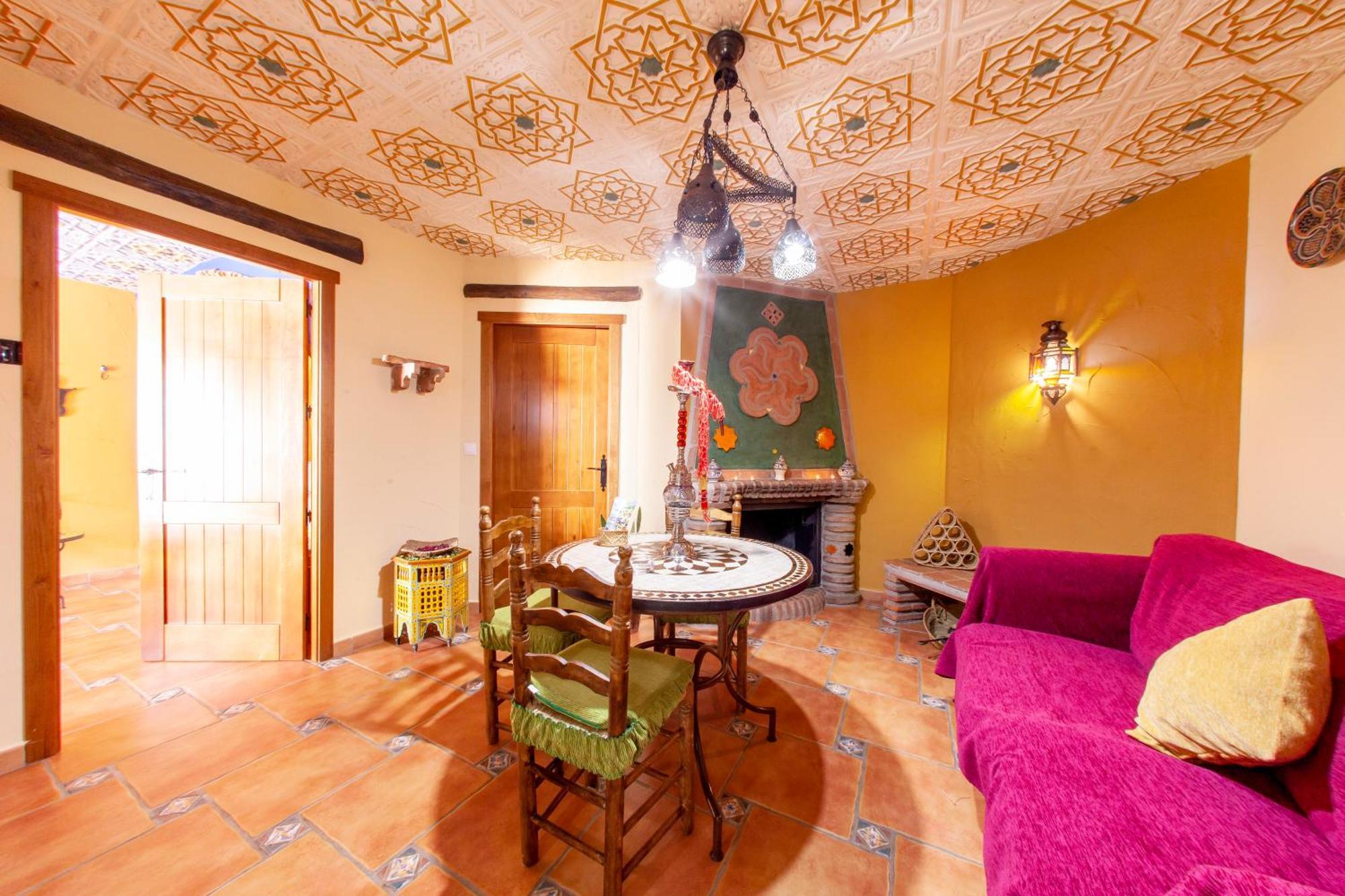 Apartamentos La Granja Hinojares Luaran gambar