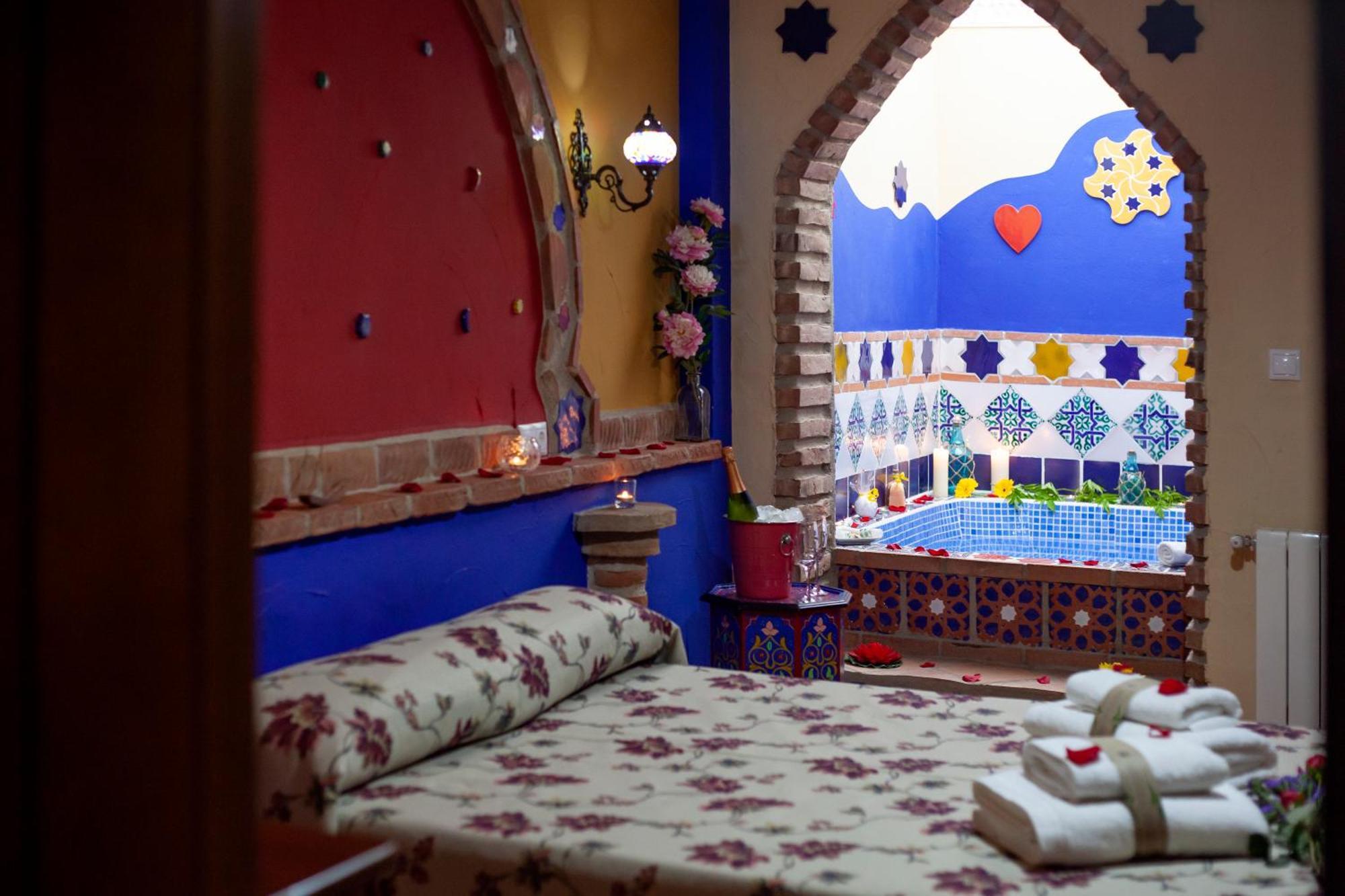 Apartamentos La Granja Hinojares Luaran gambar