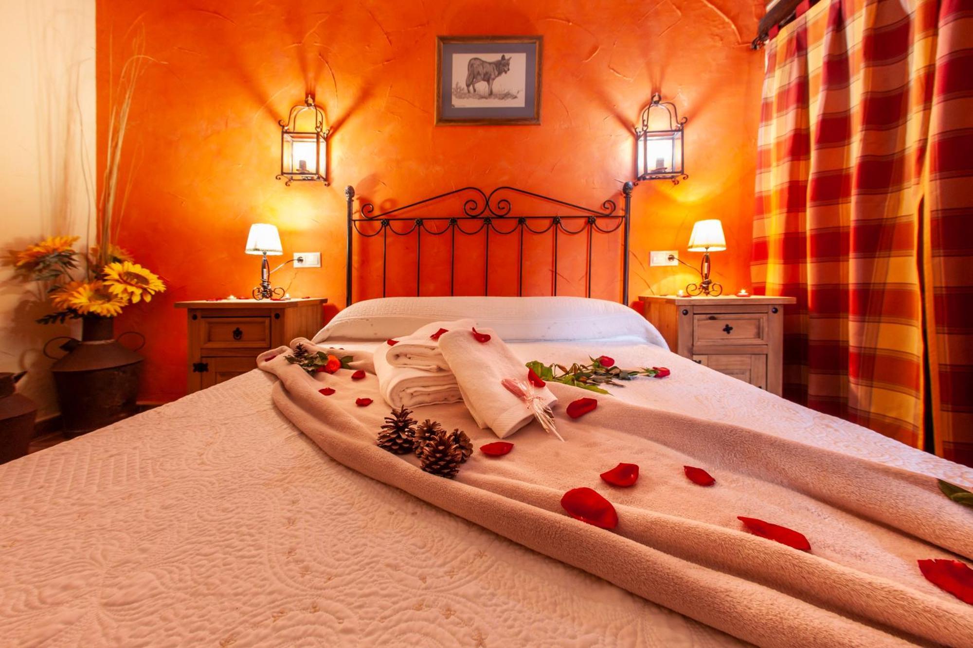 Apartamentos La Granja Hinojares Luaran gambar