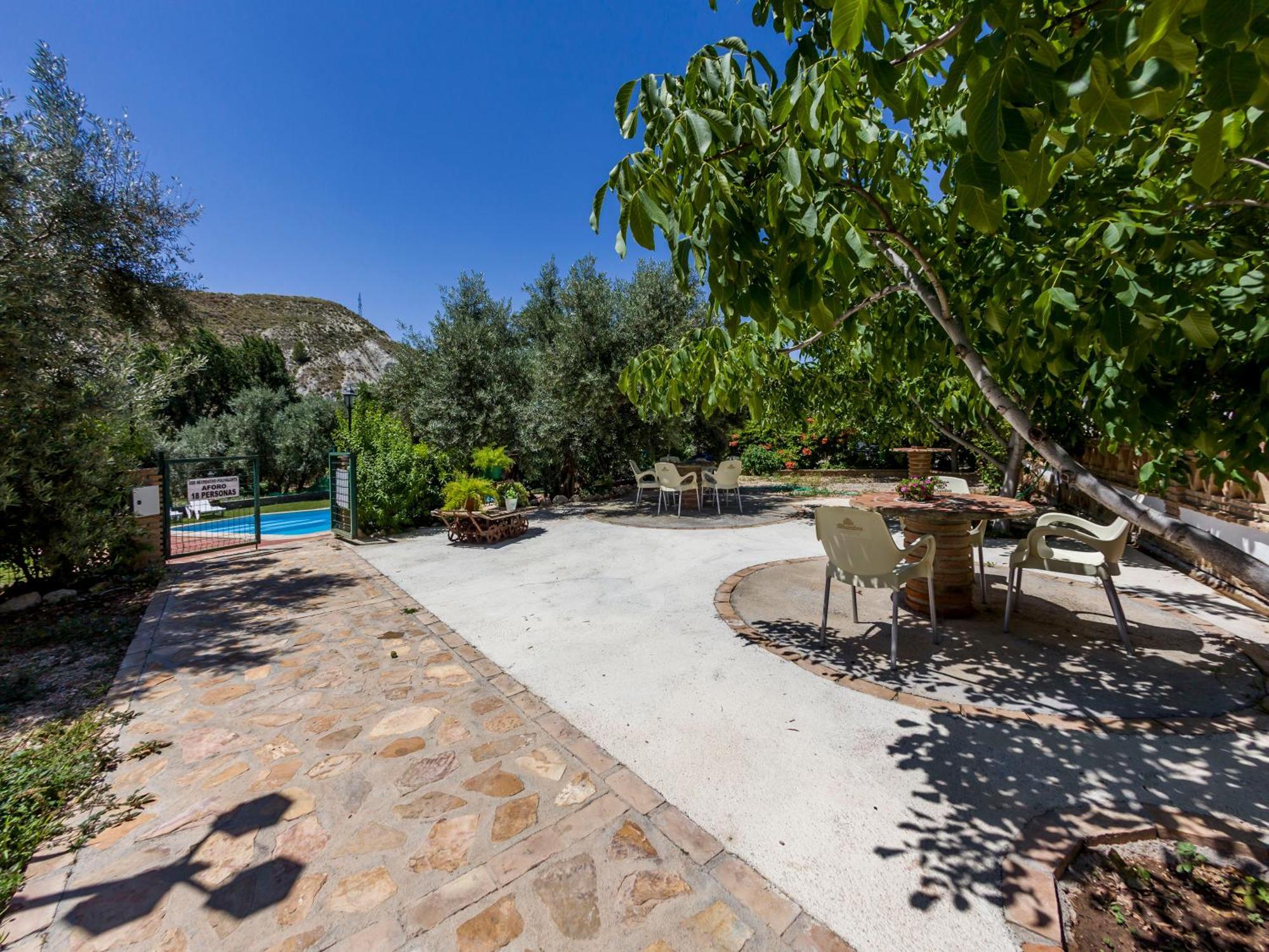 Apartamentos La Granja Hinojares Luaran gambar