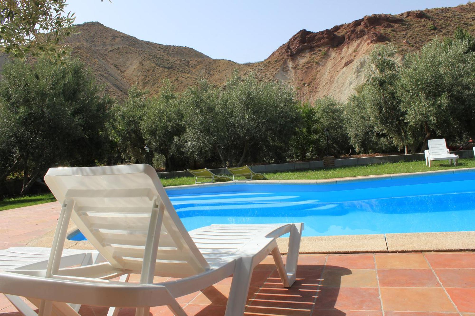 Apartamentos La Granja Hinojares Luaran gambar