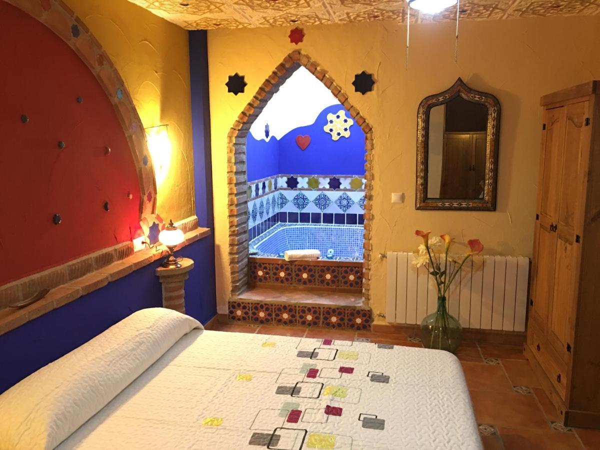 Apartamentos La Granja Hinojares Luaran gambar