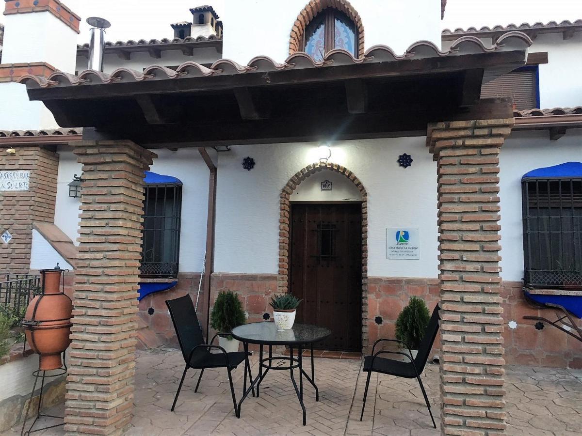 Apartamentos La Granja Hinojares Luaran gambar